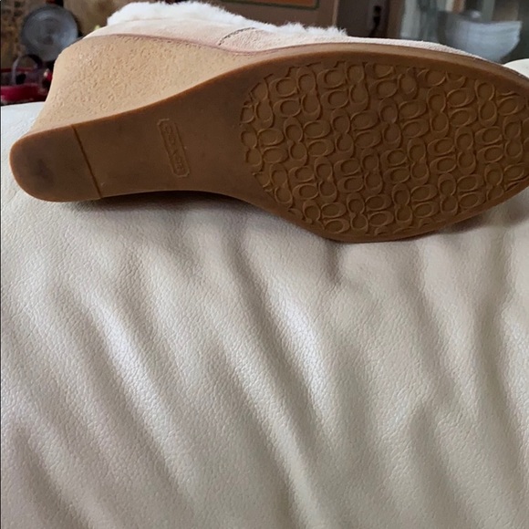 Coach cream suede wedge heal boots - Picture 2 of 4